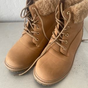 Winter boots